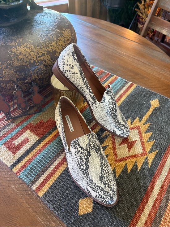 Chelsea & Violet Shoes - Black & White Snake-Print Loafers
